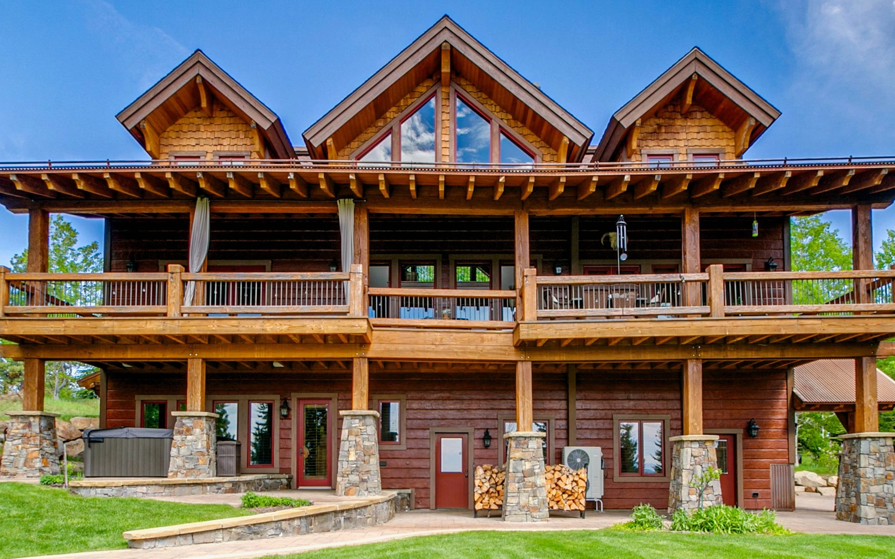 Summit Sanctuary: a ridgeline custom home in the McCall area